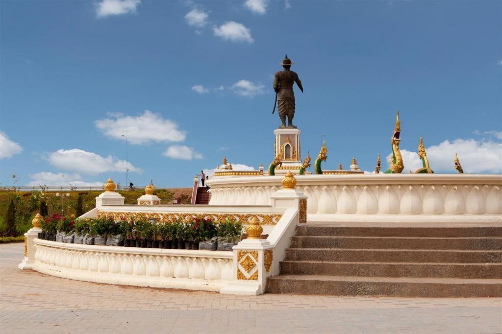 San Jiang Grand Hotel Vientiane Exterior foto