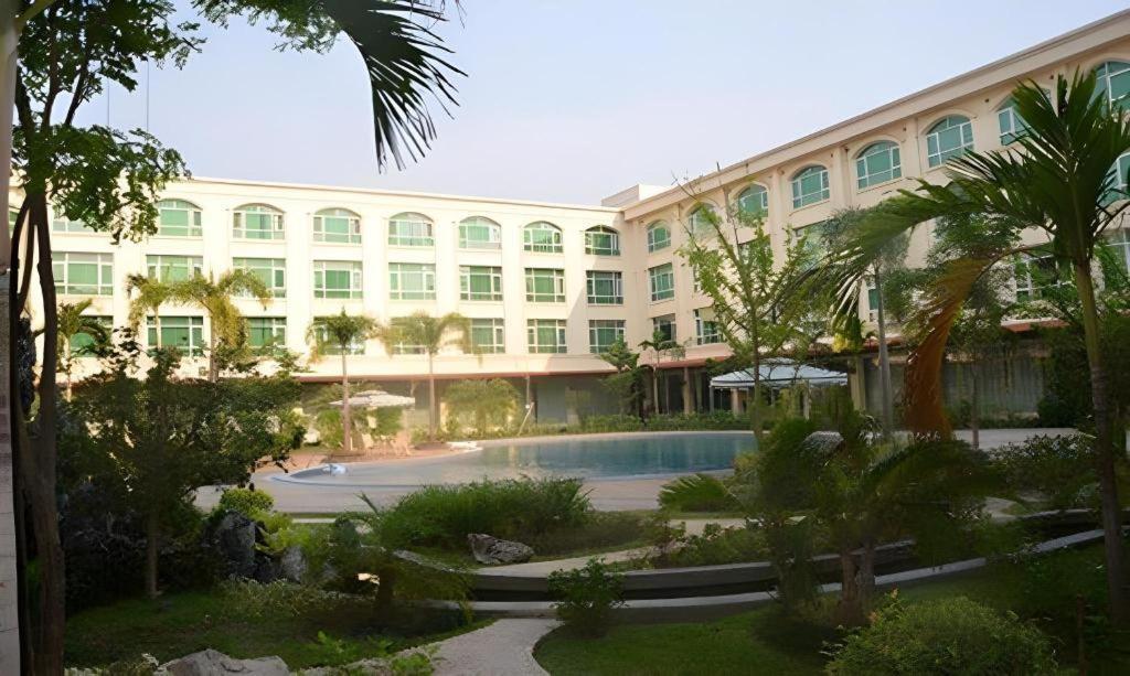 San Jiang Grand Hotel Vientiane Exterior foto